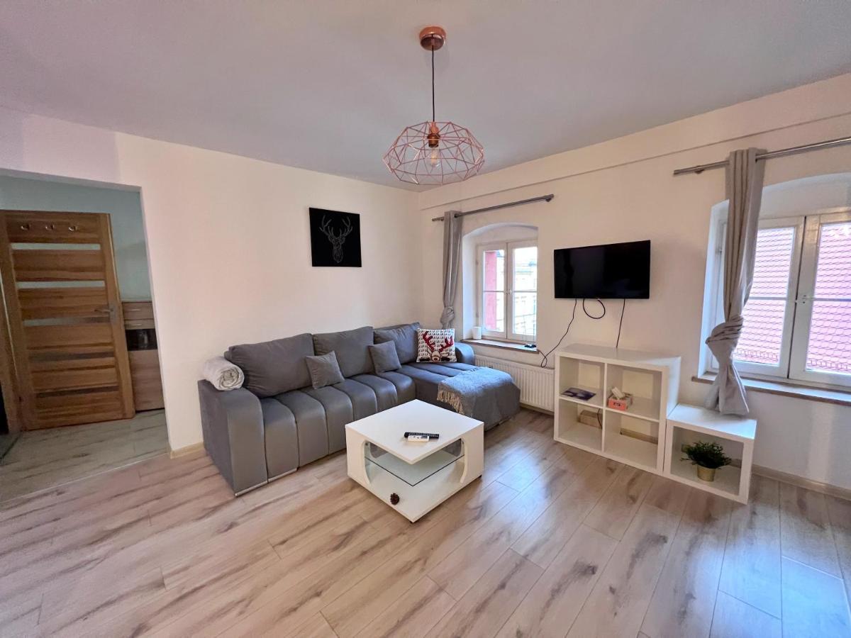 Apartament W Samym Centrum Jeleniej Gory Jelenia Gora Exterior photo